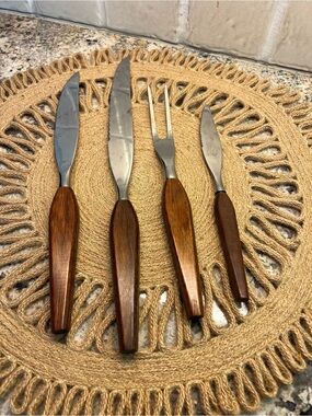 MCM Danish Fleetwood 4 Piece Stainless Steak Knives & Fork